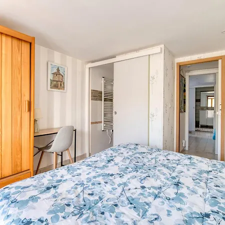 Le Clos Rilda En Bounet Bed & Breakfast