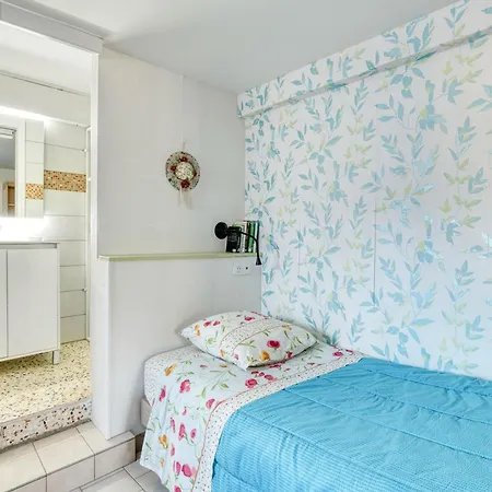 Le Clos Rilda En Bounet Bed & Breakfast 2*