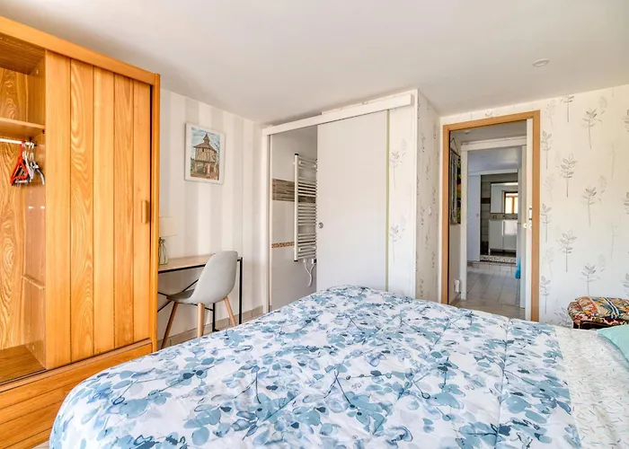 Le Clos Rilda En Bounet Bed & Breakfast